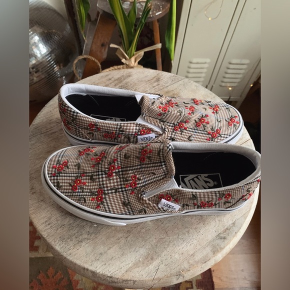 Vans Classic Slip On Glen Plaid Floral 🌹 - Picture 3 of 8
